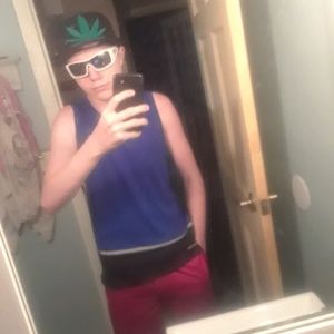 Meet your Posher, Reed